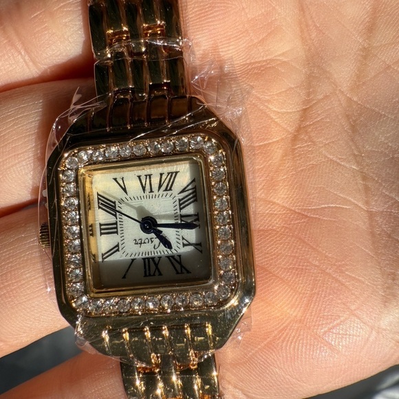 Panthere Classic Gold Crystal Stainless Steel Gold Watch main image 12